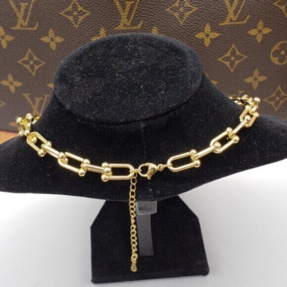 Gold Plated Horse Shoe Necklace Chain - Picture 3 of 4